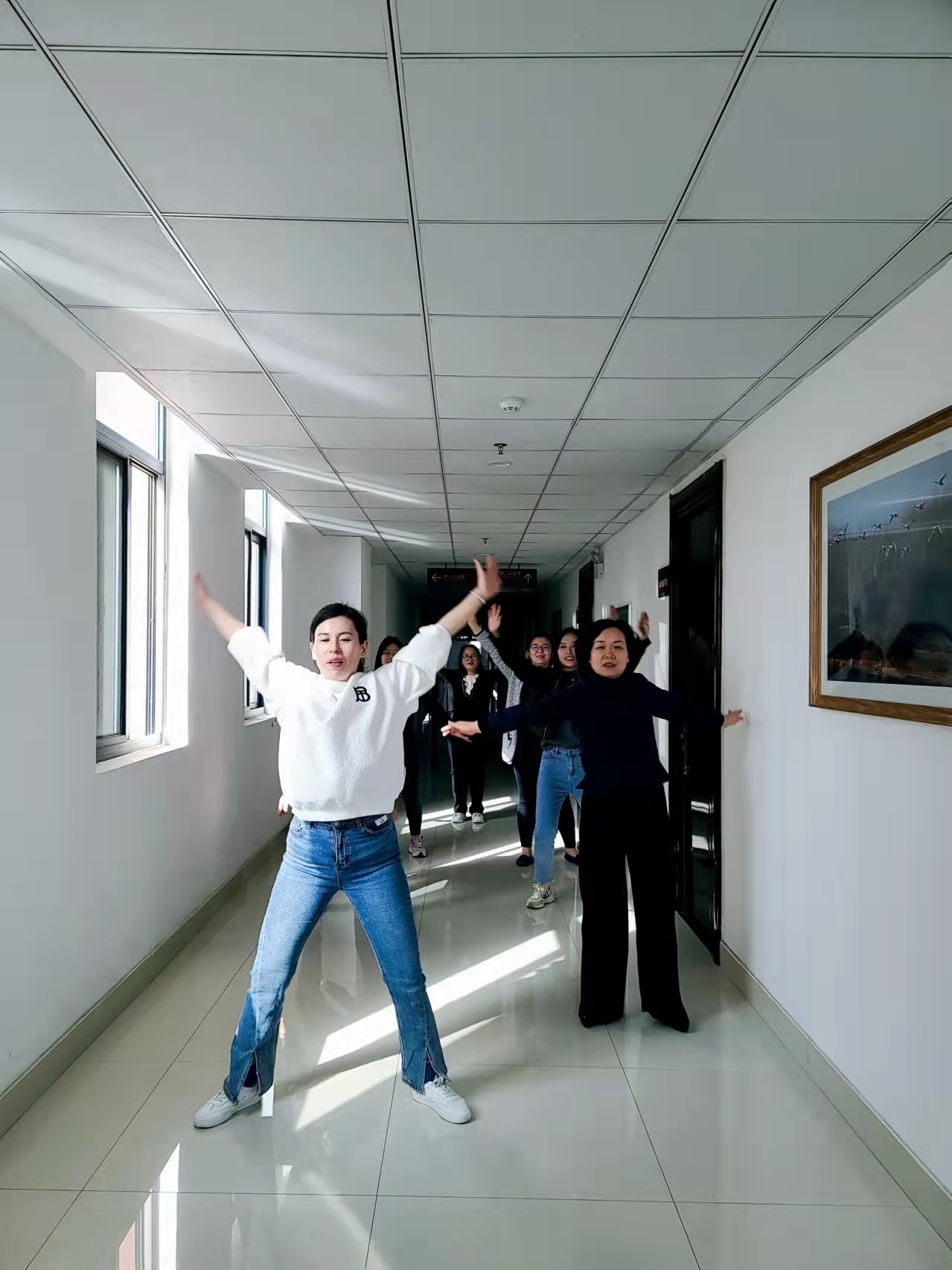 三八活动.jpg 三八活动.jpg